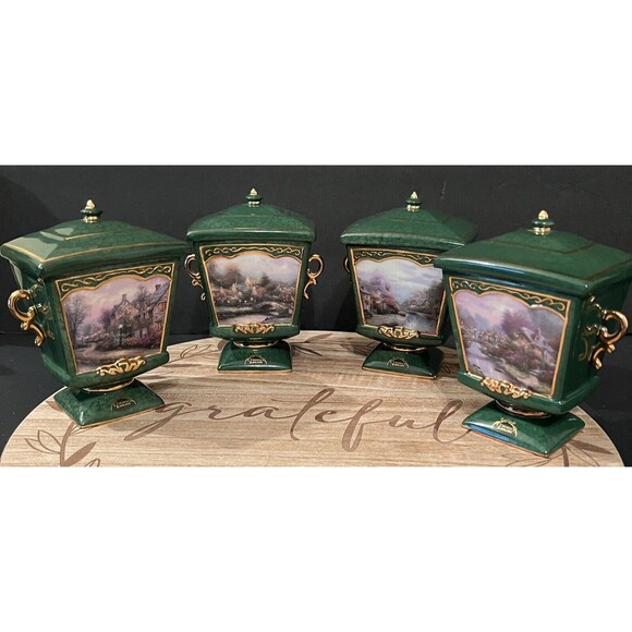 Thomas Kinkade’s Stroll Through Lamplight Village Heirloom Music Box Collection - Picture 1 of 11